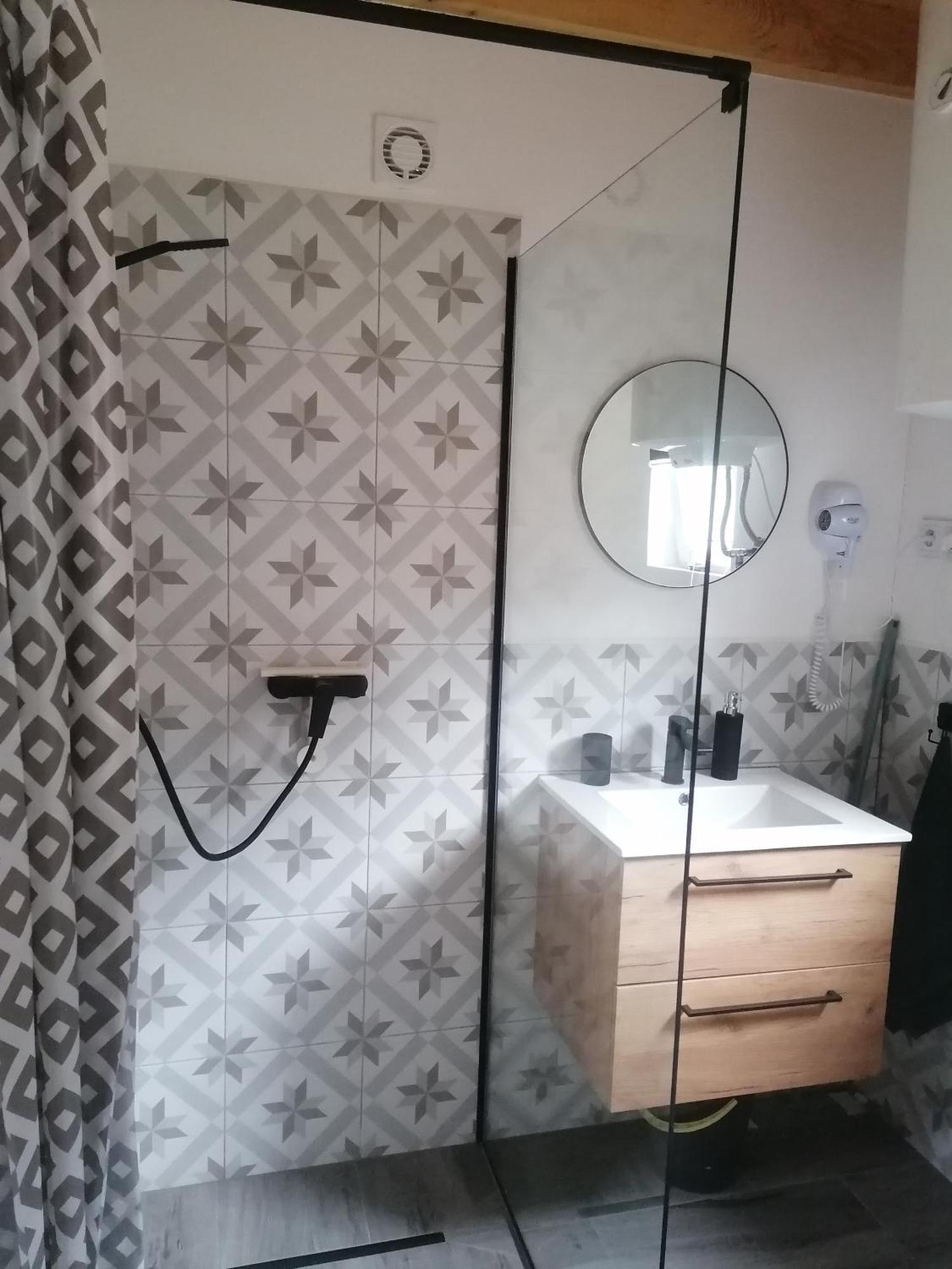 Willa Lisi Zakatek Czarna  Zewnętrze zdjęcie